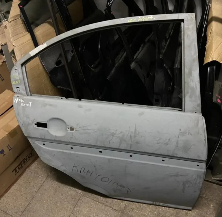 Puerta trasera Hyundai New Accent (2006–2011)
