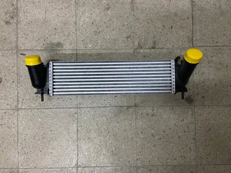 Intercooler Nissan NP300 (2015–2020)