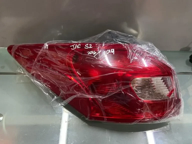Foco trasero izquierdo JAC S2 (2016–2019)