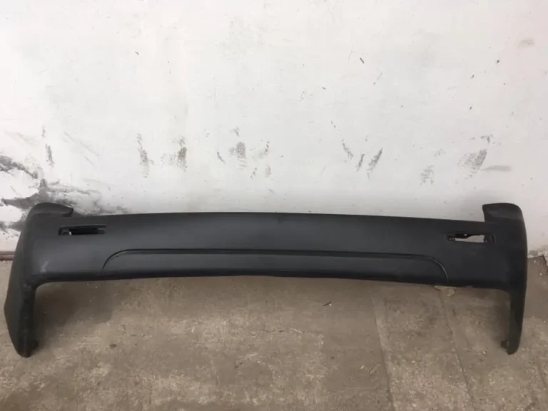 Parachoques trasero SsangYong Actyon Sport (2006–2012)