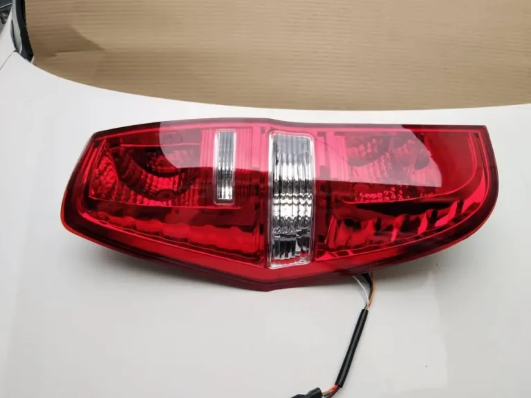 Focos Hyundai New H1 (2008–2018)