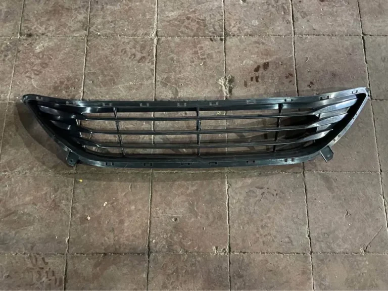 Rejilla parachoque Hyundai Elantra (2011/2014)