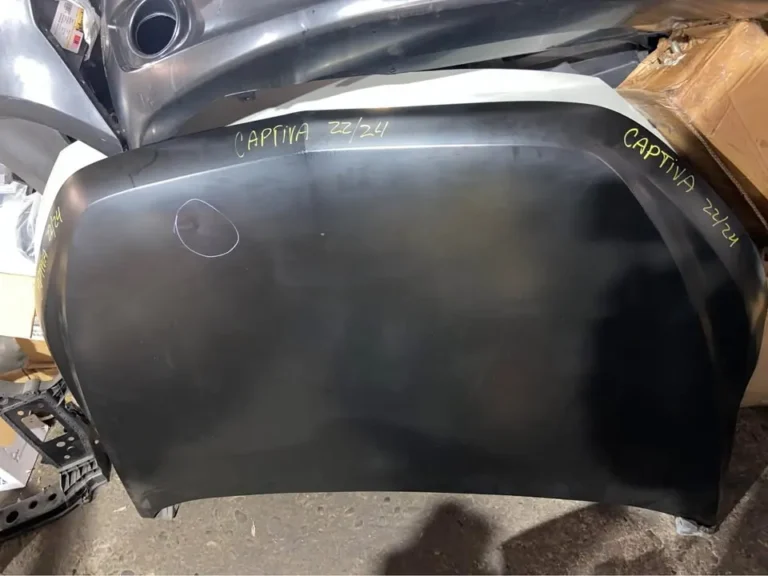 Capot Chevrolet Captiva (2022/2024), fotografía real de la pieza