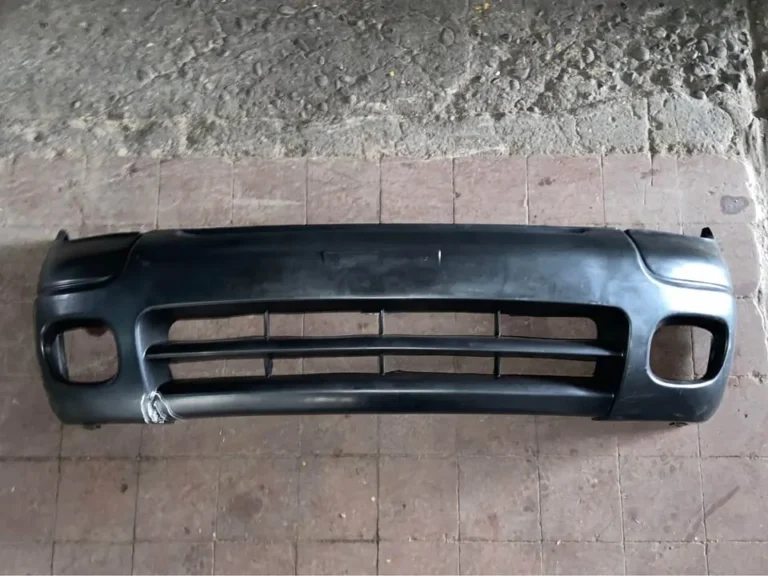 Parachoque delantero Kia Frontier (2005–2011)