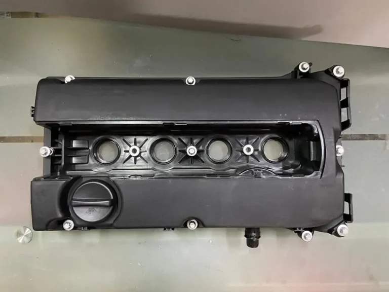 Tapa de válvulas Chevrolet Cruze/Sonic 1.8/1.6 (2010–2017)