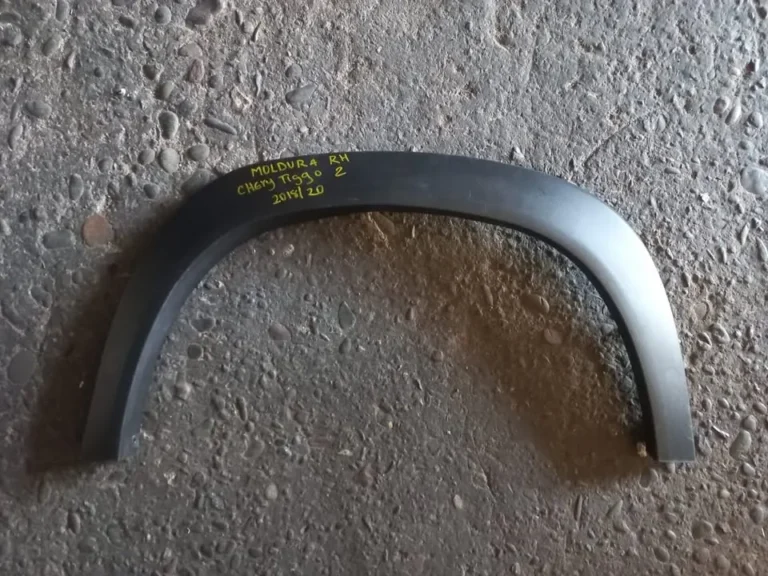 Moldura derecha Chery Tiggo 2 (2017–2023)