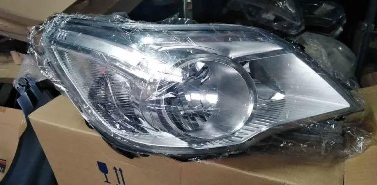 Óptico Chevrolet Montana (2013–2015), cromado
