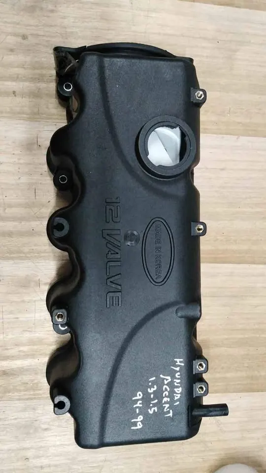 Tapa de válvula Hyundai Accent (94-99), con detalle