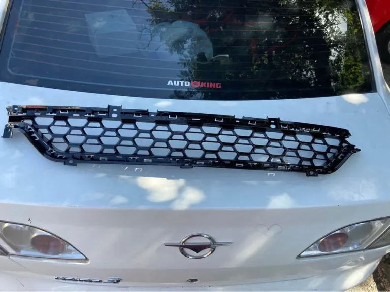 Rejilla inferior de parachoque Chery Tiggo 8