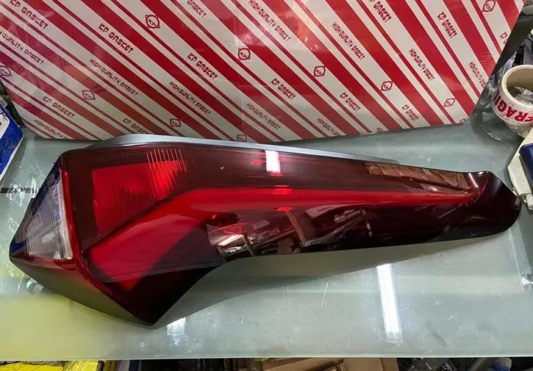 Foco trasero derecho MG 3 (2018–2022), original
